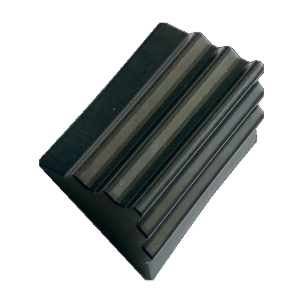 Cantonera de protección cerrada 80 80 cerrada